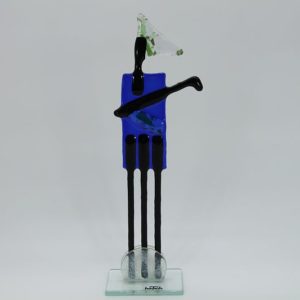 Glasfigur Golfer rot blau 1