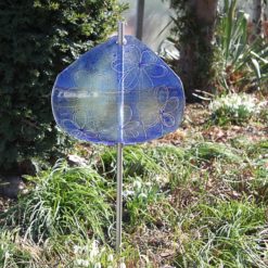 Gartenstele Glasstele Segel Blume dunkelblau hellblau 5