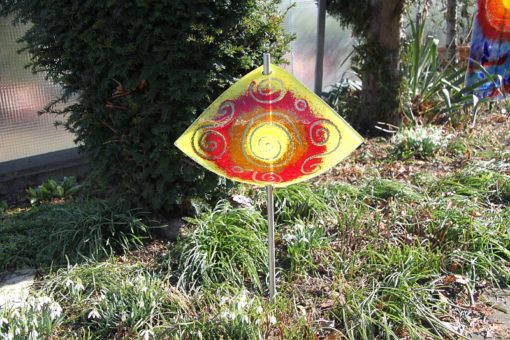 Gartenstele Glasstele Segel Sonne gelb rot 5